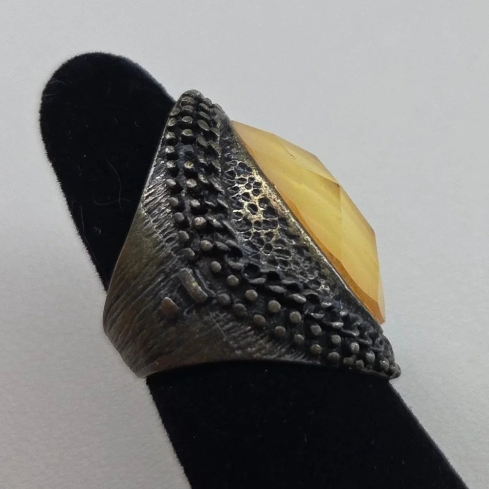 Vintage Bronze Tone Faux Amber Faceted Resin Oval Statement Cocktail Ring Size 7